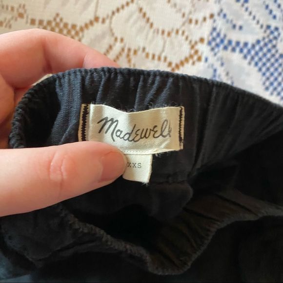 Madewell • Linen Blend Easy Pull-On Shorts - Picture 9 of 10